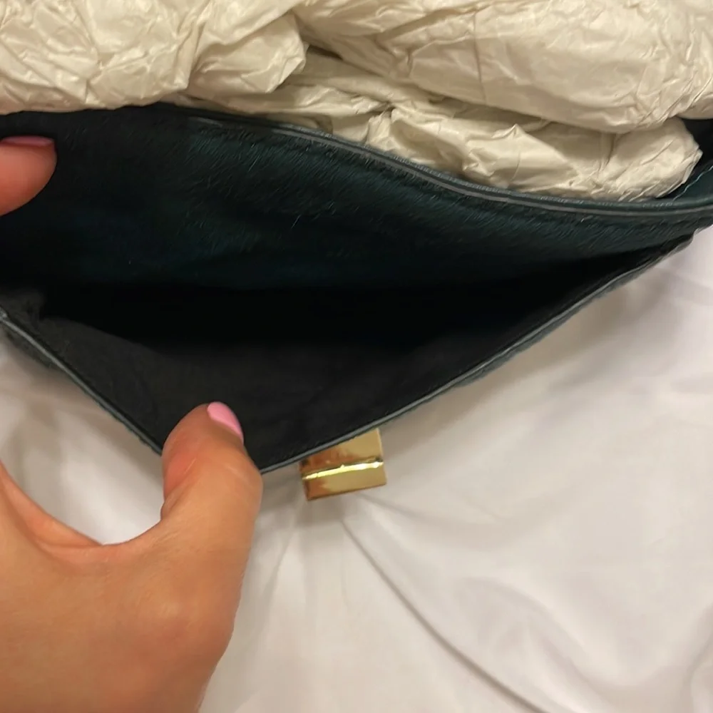 Purse - Picture 5 of 8